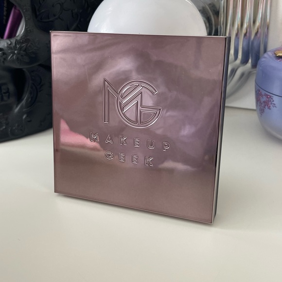 Makeup Geek Travel Vault Palette Magnetic Palette - Picture 2 of 4